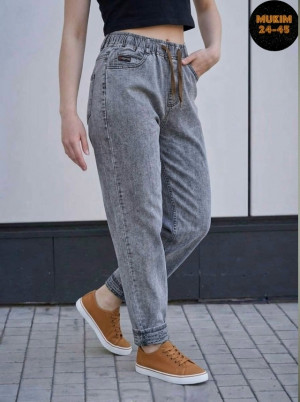 Джинсы #23338339