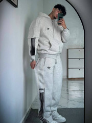 Костюм