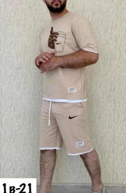 Костюм