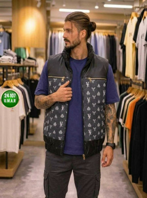 Жилет #23462179