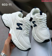 Кроссовки