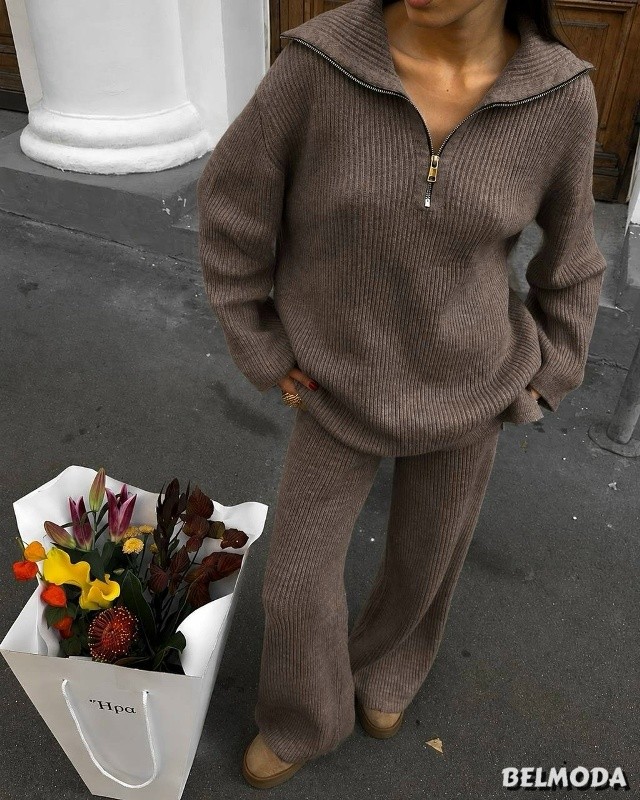 Костюм