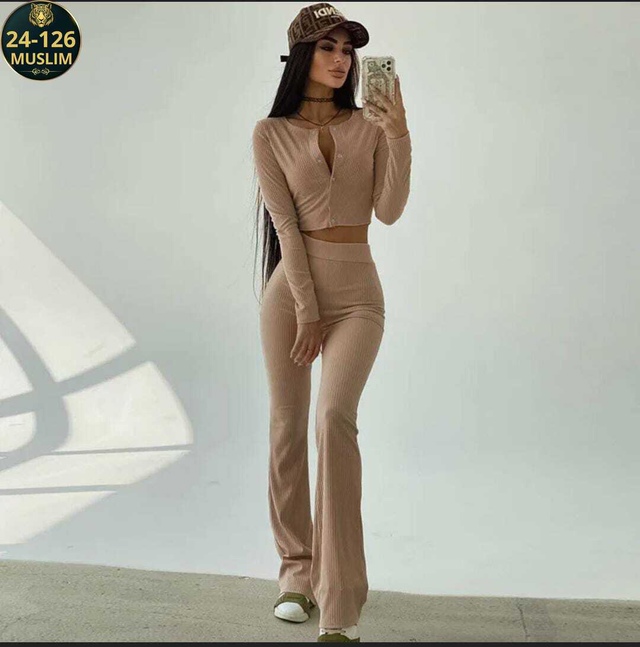 Спортивный костюм 22906589