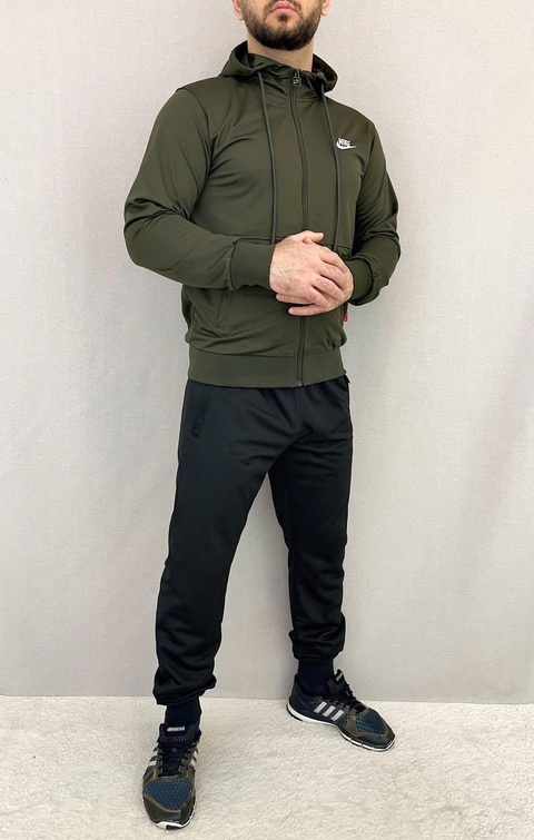 Спортивный костюм 22906925