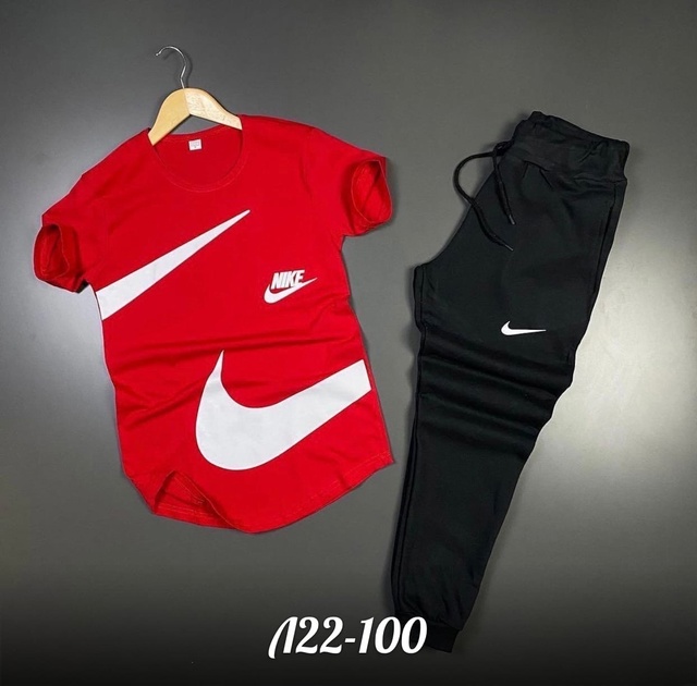 Спортивный костюм 22908449