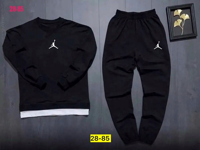 Спортивный костюм 22910816