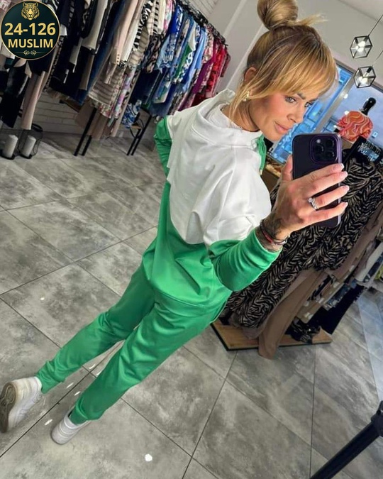 Спортивный костюм 22920107