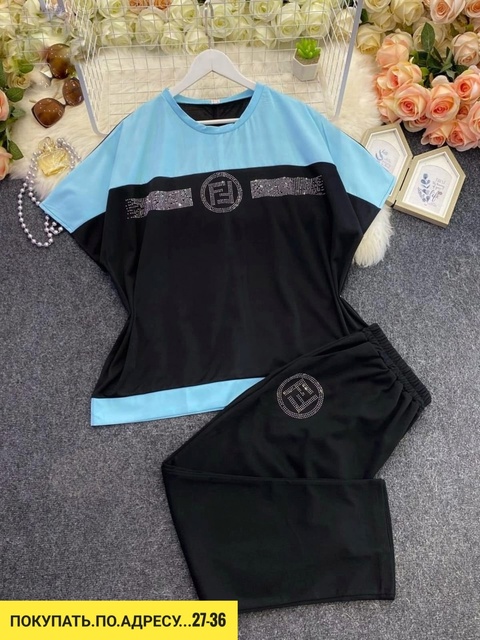 Спортивный костюм 22930452