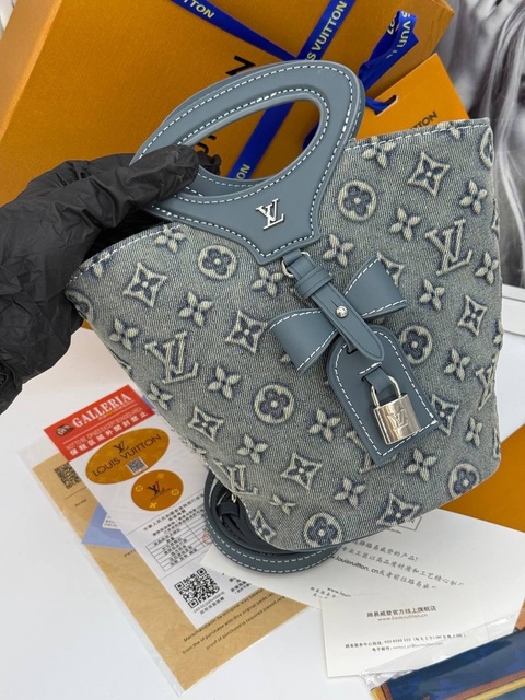 Джинсы 22930992