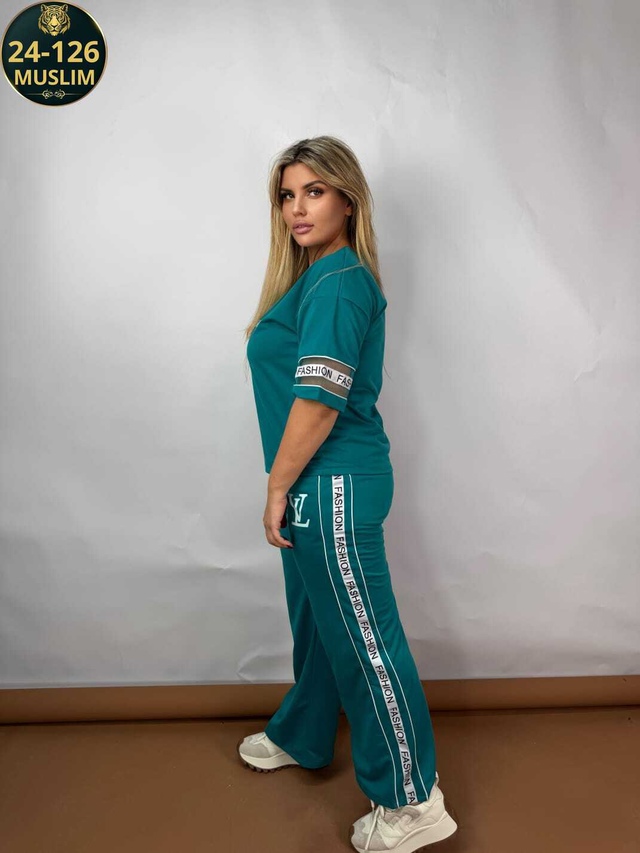 Спортивный костюм 22936530