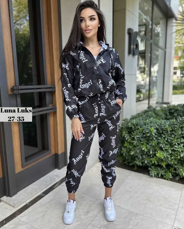 Спортивный костюм 22941141