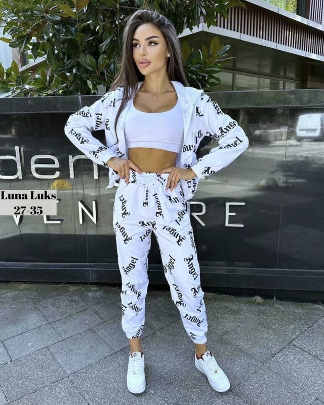 Спортивный костюм 22941141