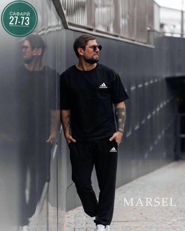 Спортивный костюм 22941337