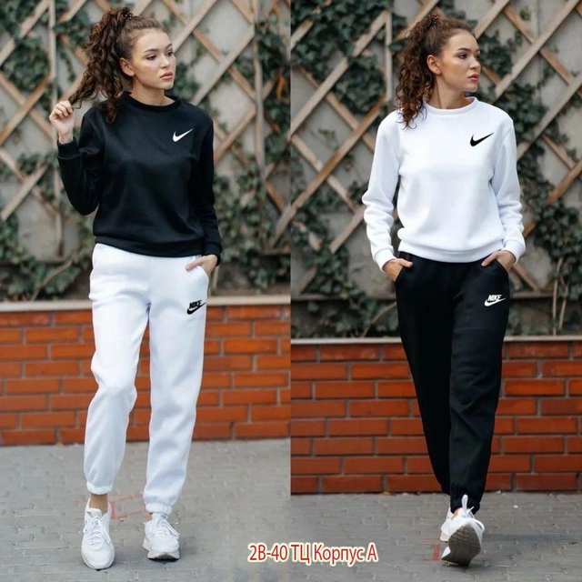 Спортивный костюм 22942302