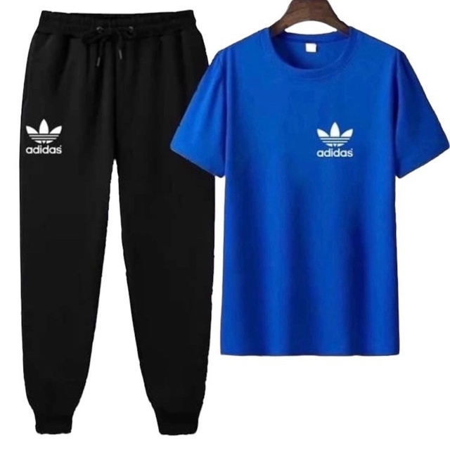 Спортивный костюм 22947238