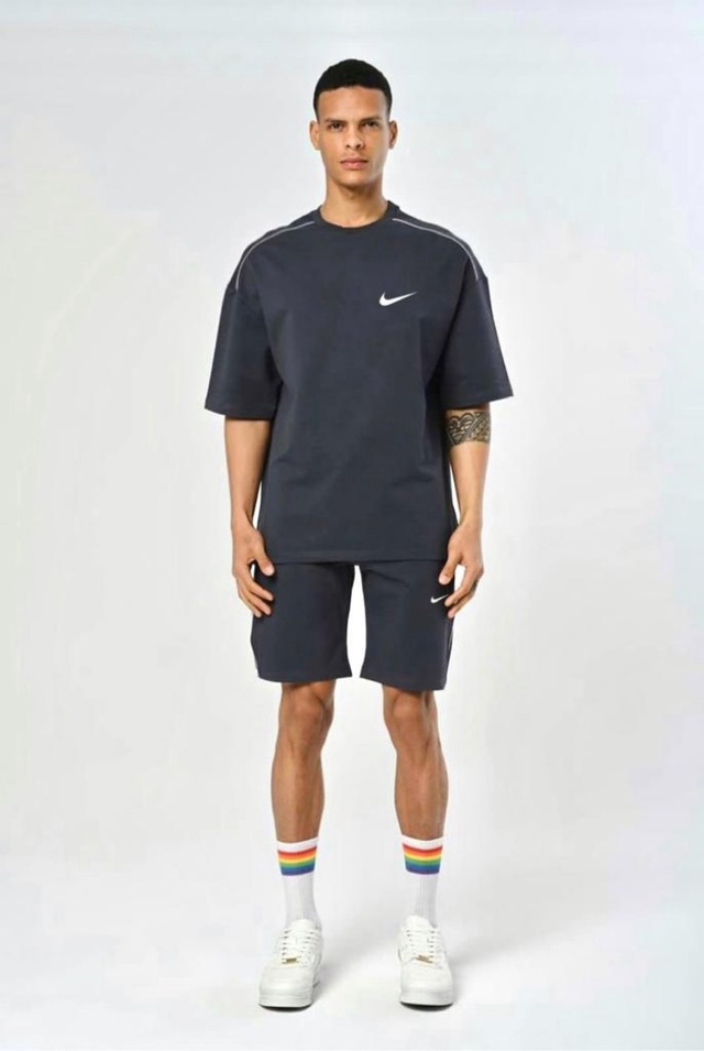 Спортивный костюм 22946933