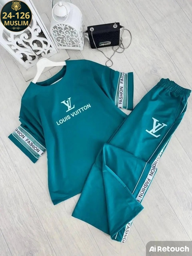 Костюм 22949597