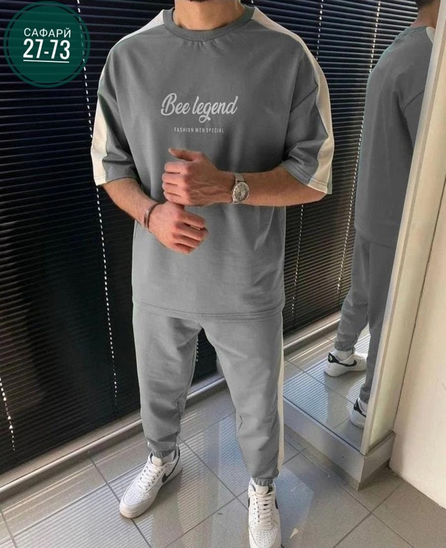 Спортивный костюм 22948570