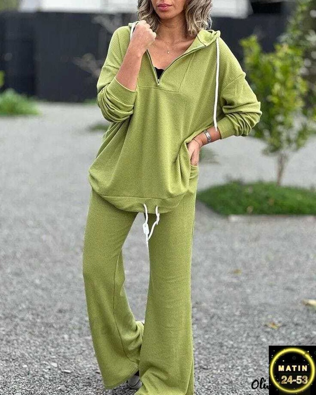 Спортивный костюм 22954007