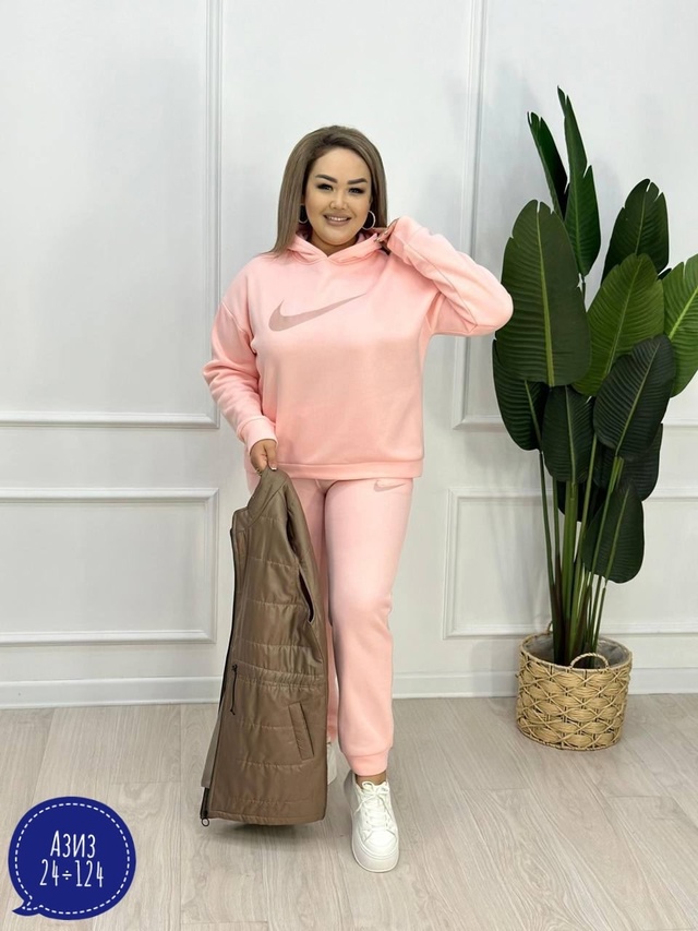 Спортивный костюм 22956414