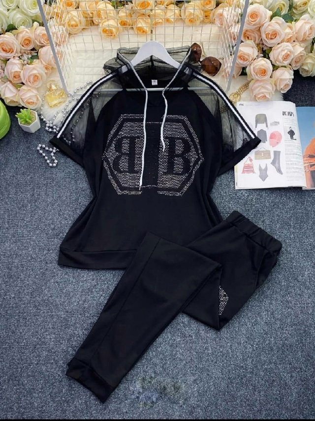 Спортивный костюм 22961936