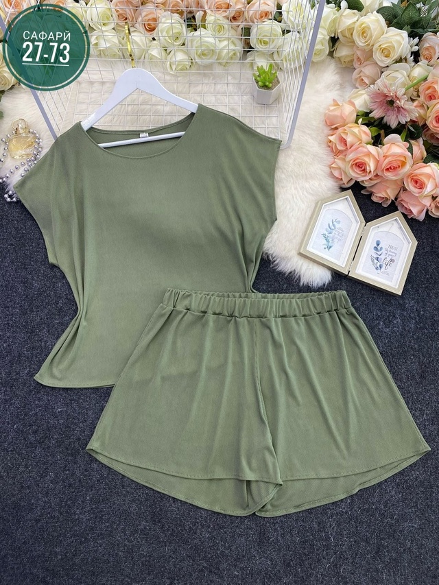 Спортивный костюм 22961912