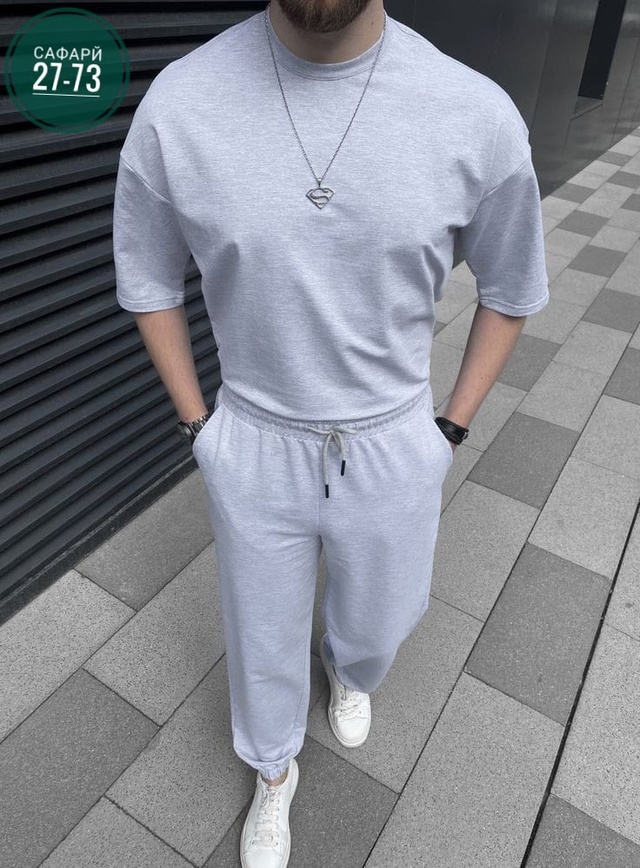 Спортивный костюм 22962712