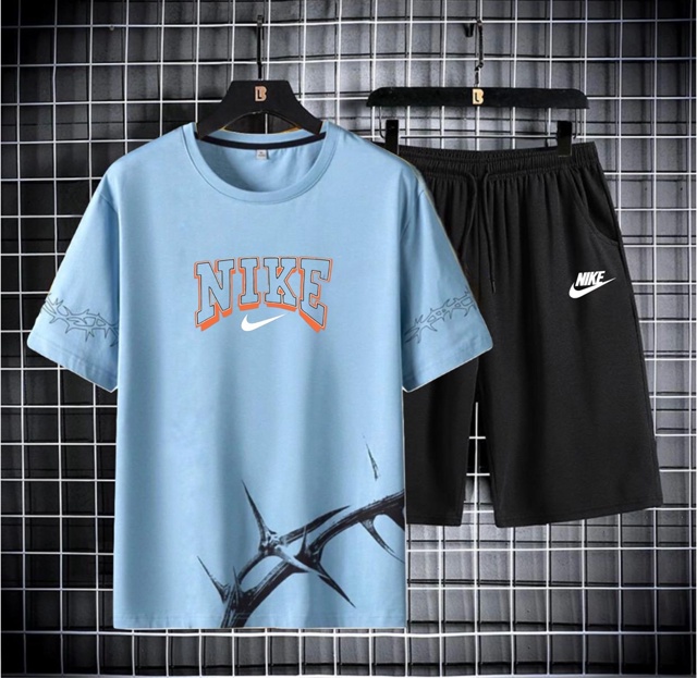 Спортивный костюм 22963261