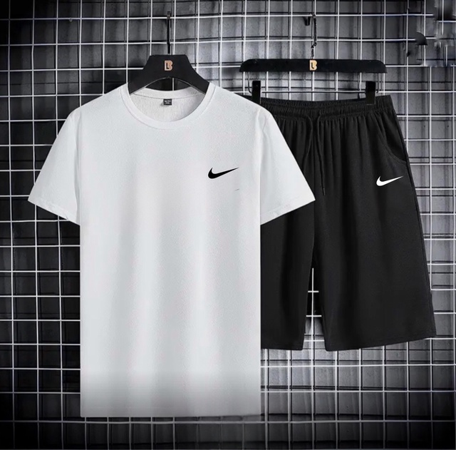 Спортивный костюм 22964218