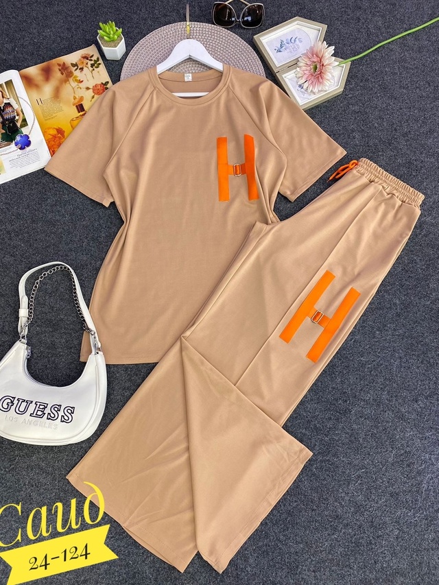 Спортивный костюм 22966013