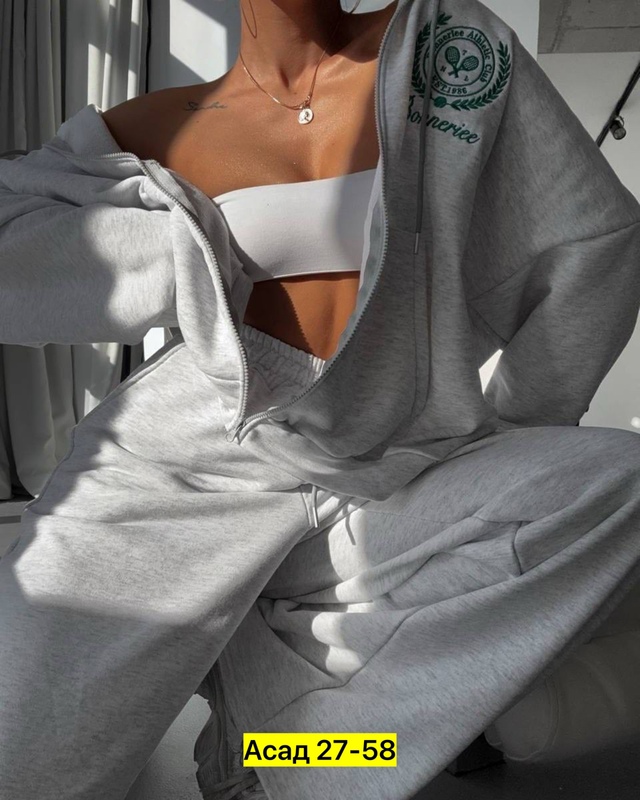 Спортивный костюм 22965414