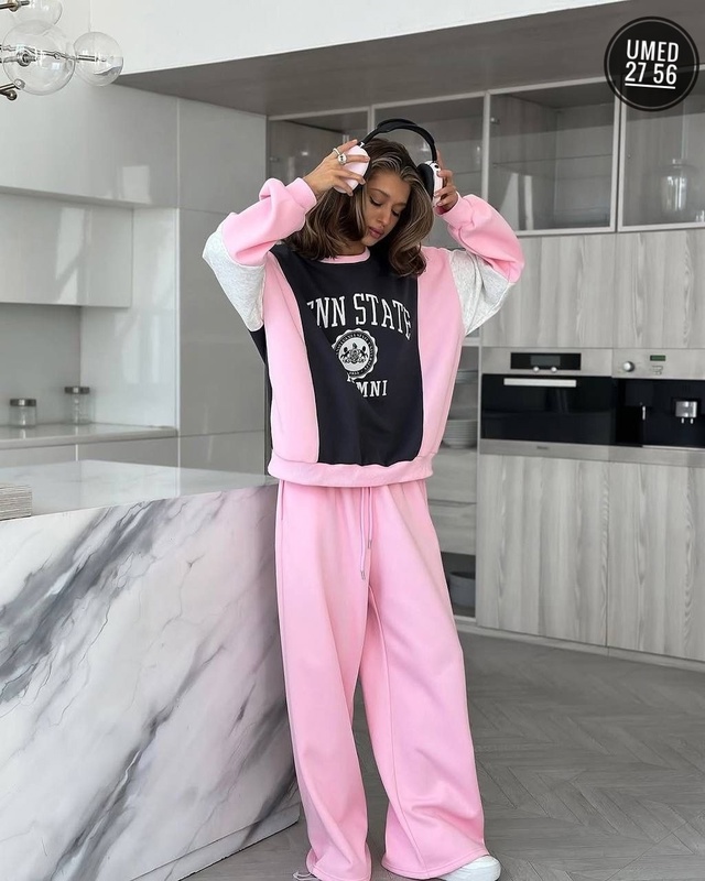 Спортивный костюм 22971221