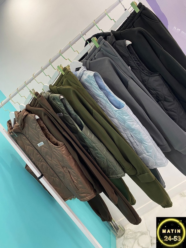 Спортивный костюм 22974240