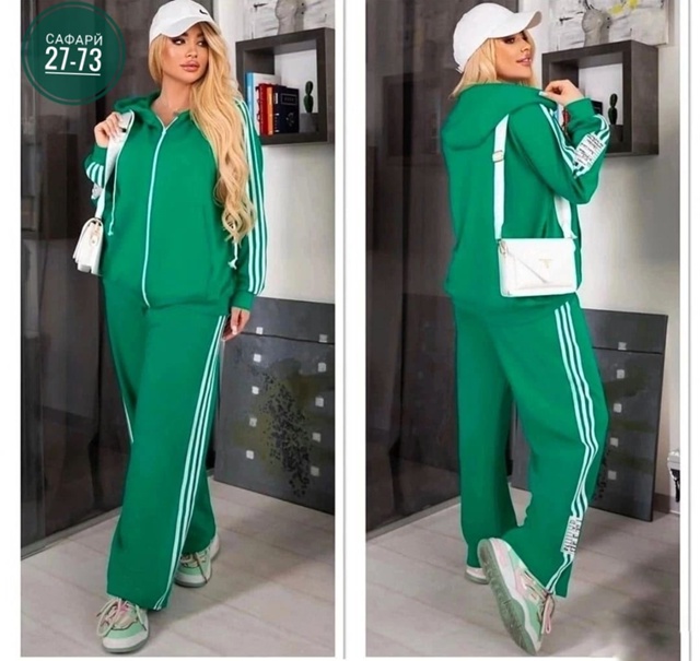 Спортивный костюм 22974029