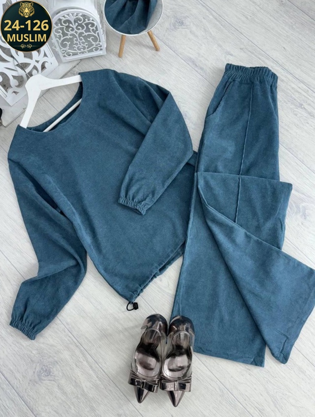 Спортивный костюм 22975821