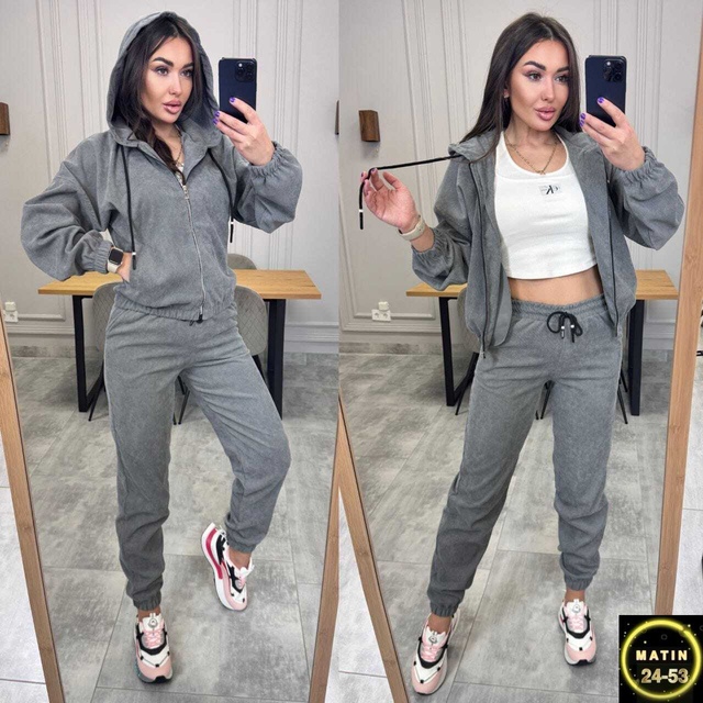 Спортивный костюм 22975982