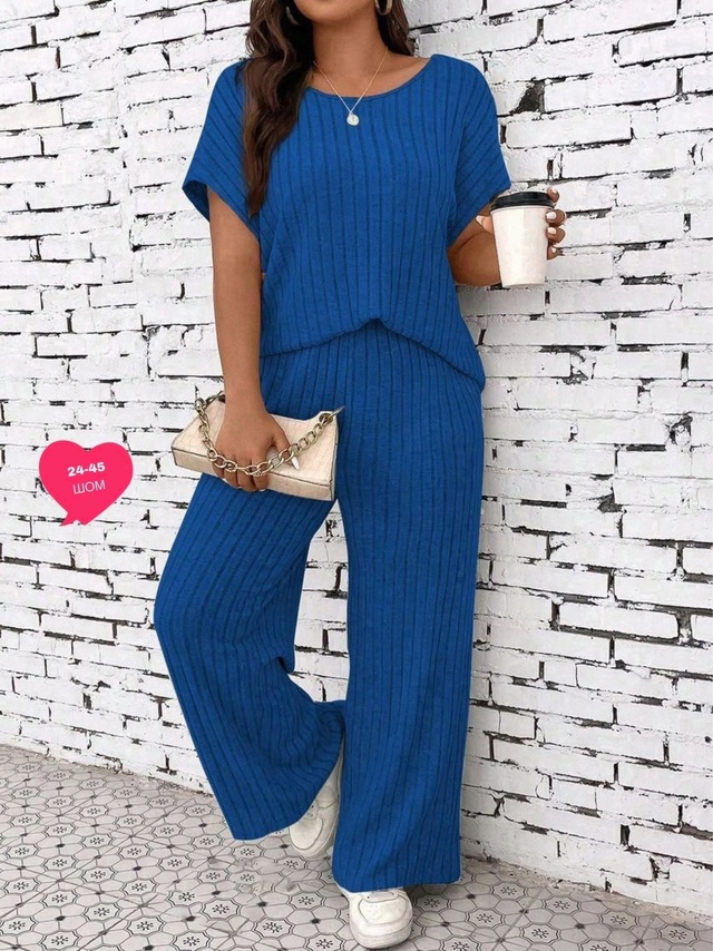 Спортивный костюм 22974452