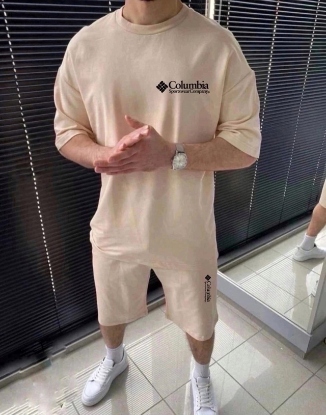 Спортивный костюм 22976910