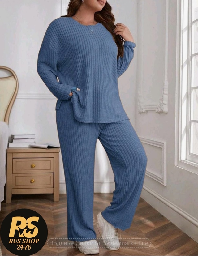 Спортивный костюм 22977544