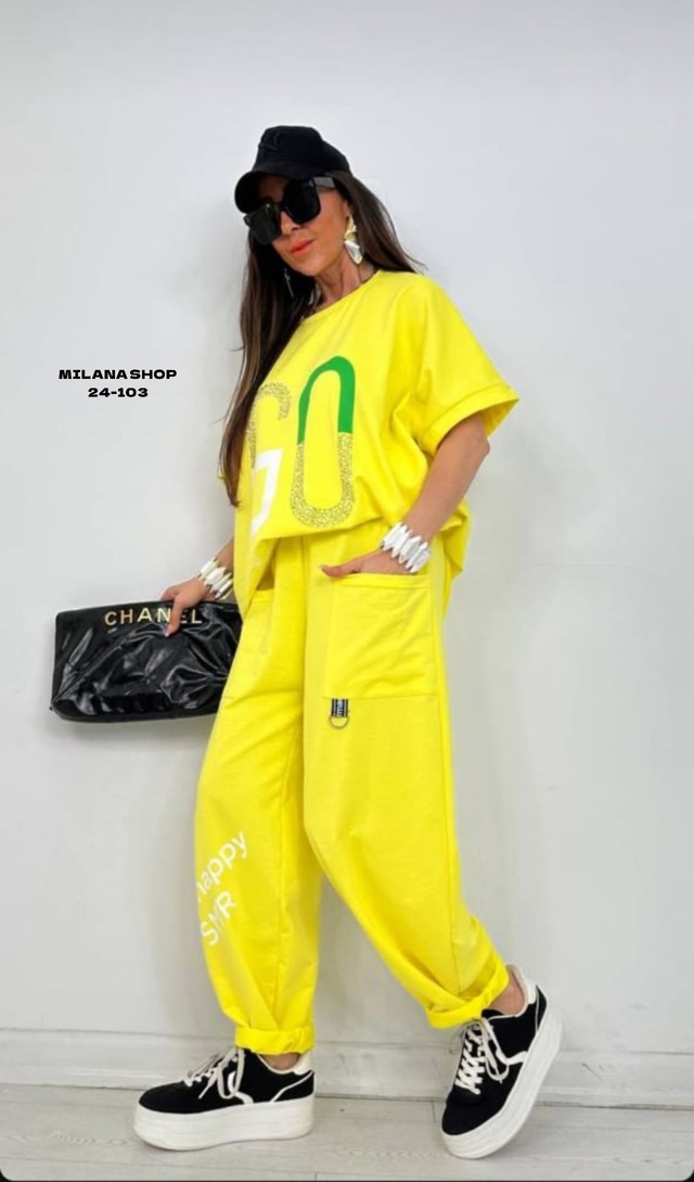 Спортивный костюм 22976452