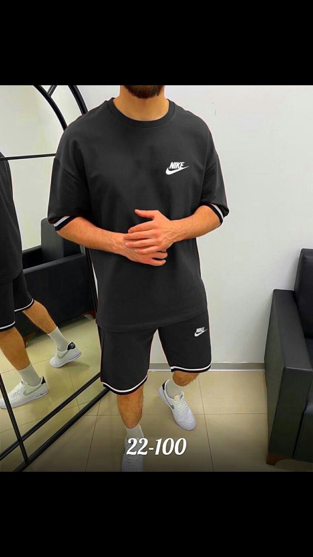 Спортивный костюм 22977173