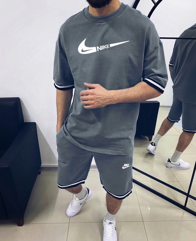 Спортивный костюм 22977173