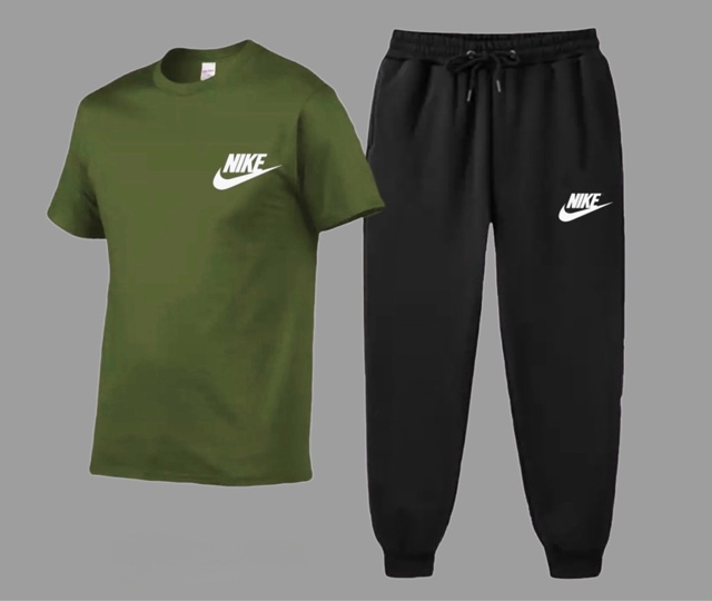 Спортивный костюм 22976813