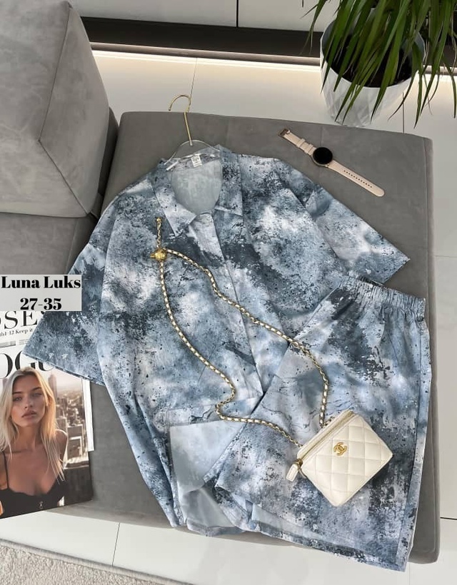 Спортивный костюм 22979126