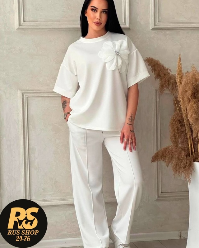 Спортивный костюм 22979676