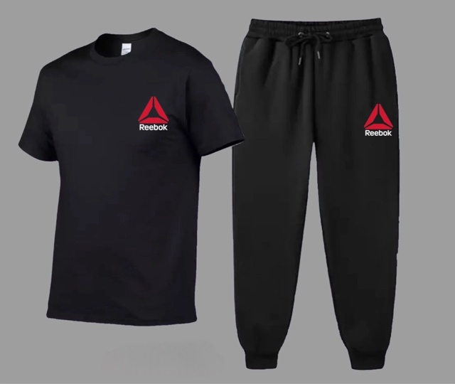 Спортивный костюм 22979652