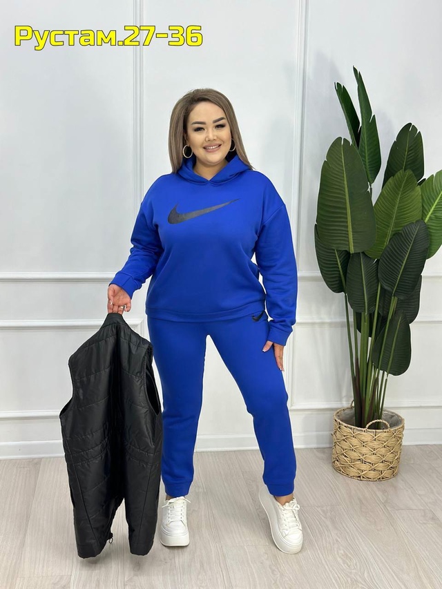 Спортивный костюм 22979802