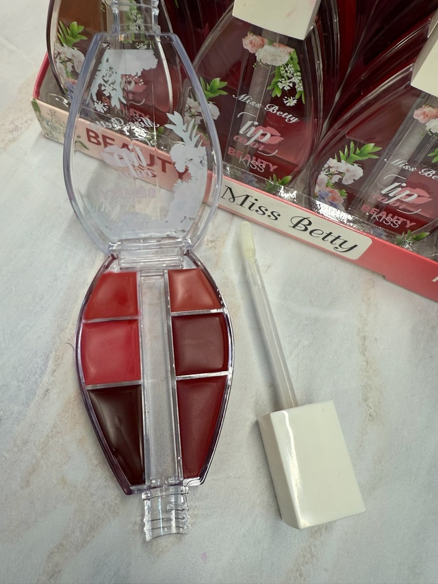 Помада 22981666