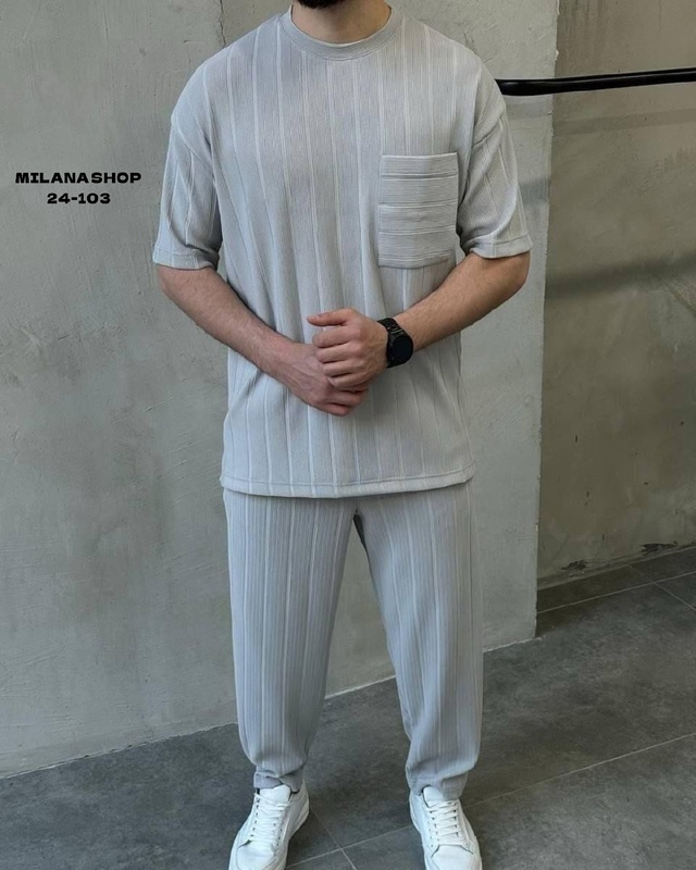 Спортивный костюм 22984847