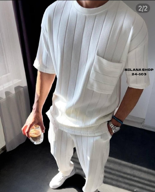 Спортивный костюм 22984847